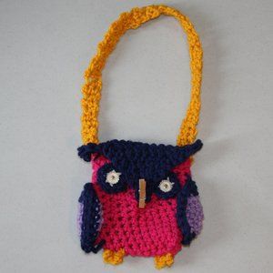 crocheted owl cell phone holder boutique item